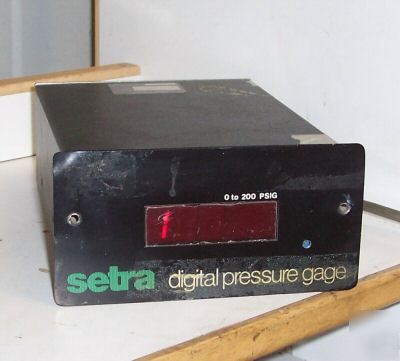 Setra model 360 digital pressure gage