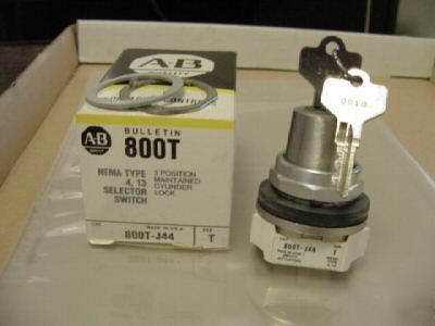 New allen bradley 800T-J44 3-position switch lock >