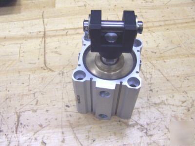 New smc pneumatic cylinder, p/n: CQ2C80-50D-y ~ ~