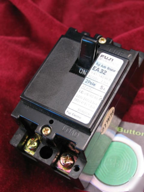 EA32 fuji 5 amp 220V ac 2 pole auto circuit breaker