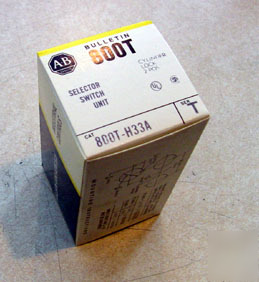 New allen bradley 800T-H33A keyed selector switch 
