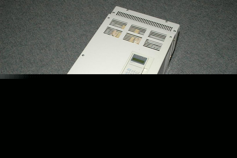 Yaskawa / magnetek cimr-G5M2018 25HP 230V ac drive