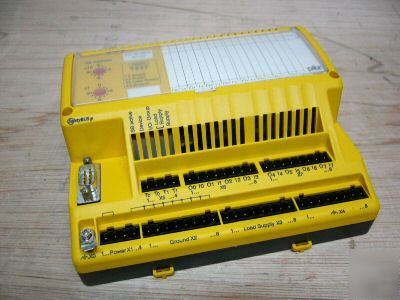 Pilz pss sb DI8O8 decentralised dig i/o for safetybusp