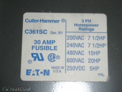 Cutler hammer disconnect switch w/ fuse clips 
