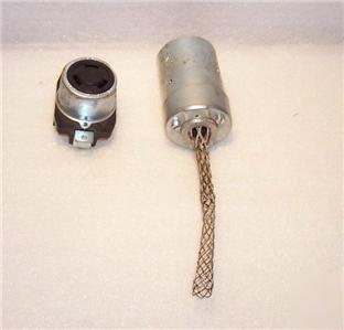 Hubbell twist-lock plugs and receptacle 50 a 600 v 3 ph