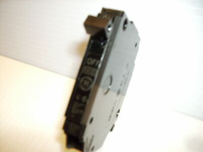 New ge THQP115 1 pole 15 amp circuit breaker thqp new