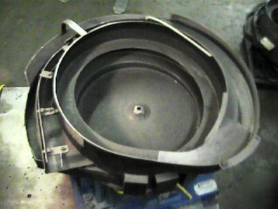 Moorfeed vibratory parts feeder bowl automation 24