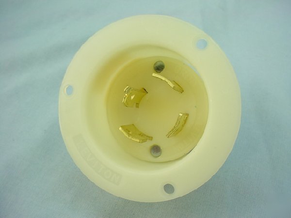 Non-nema locking flanged inlet 20A 250V 10A 600V