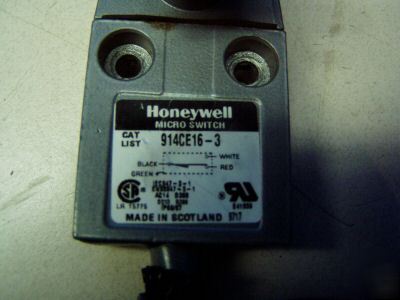Honeywell micro limit switch m/n: 914CE16-3 - used