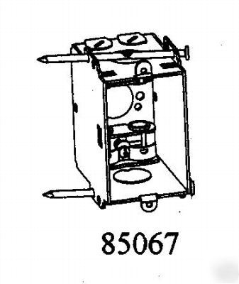 Non gangable nail on switch box bx/mc clamps