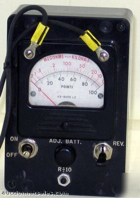 Vintage megohms kilohm points test meter & case