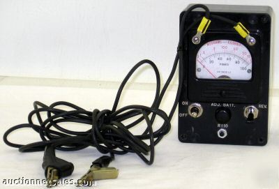 Vintage megohms kilohm points test meter & case