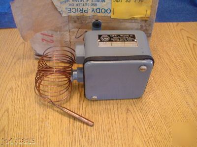 Edwin wiegand chromalox pit-15 heat thermostat; *A21