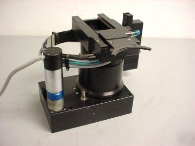 Motorized robotic 3-axis positioner