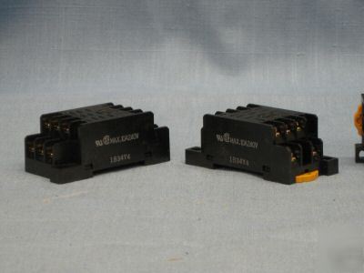 Omron relay socket, lot of 3, PTF11A 2XC08