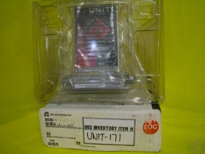 Unit ufc-8165 digital ultraclean metal seal NF3 3 slm *