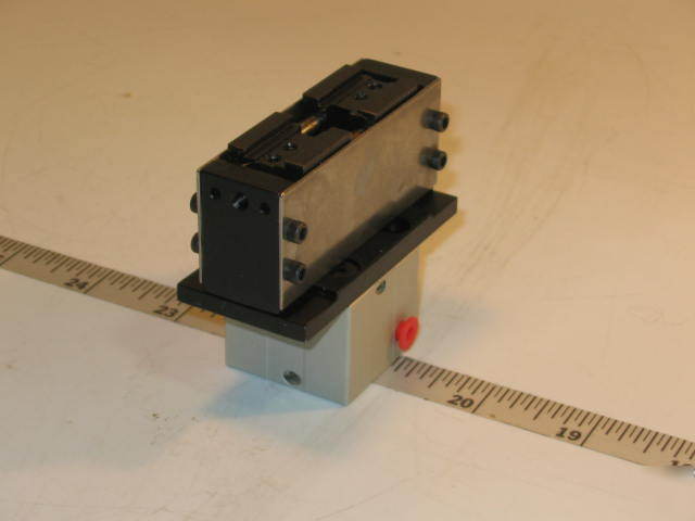 New compact air pneumatic parallel gripper PSG072X14
