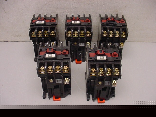 5 telemecanique LC1-D258 contactors 40A 600VAC 220-240V