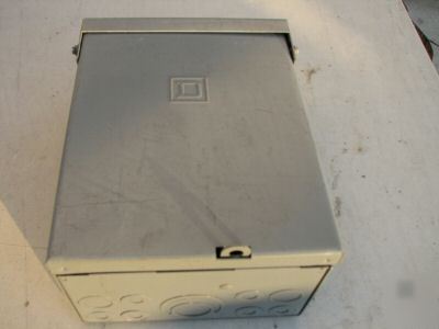 New square d QO6-12B load center 120/240 volt 123EE