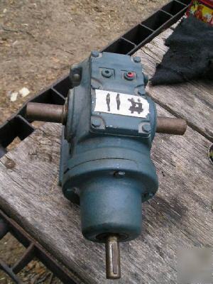 Sew-eurodrive gearbox 24.77:1 (#11)