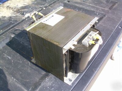 Ge transformer 3.00 kva prim 240-480 sec. 120-240 panel