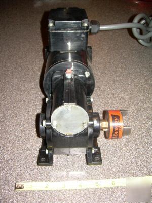 Bodine gear motor 1/8 hp 1 amp 130 dc 62 rpm 40:1