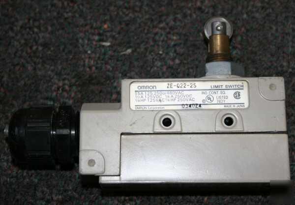 Omron rolling limit switch 480VAC 250VDC 15A ze-Q22-2S