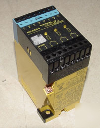 Turck multisafe safety relay MS1-33EX0-r