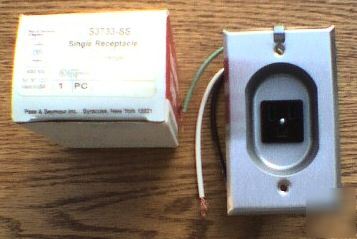 P&s clock hanger receptacle S3733-ss 15 a 125 v 5-15R