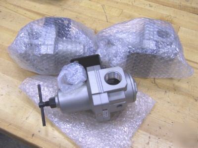New smc pneumatic regulators w/ gages ~ ~