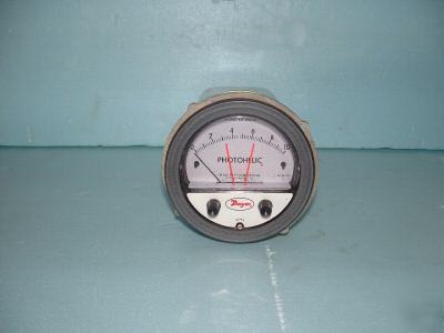  dwyer photohelic pressure switch . series 3000