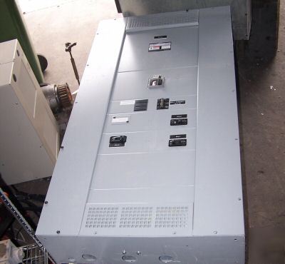 Siemens 400 amp main circuit breaker panel 208Y 120 v 