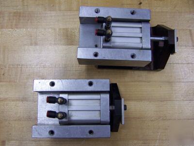 Thk linear slides HRW27 w/ cylinders