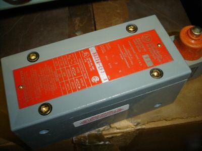 Allen bradley 802XK-CF7 limit switch interruptor