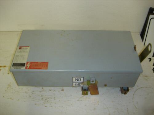 240V ac 3 phs 30 amp fusable bus plug in unit itap-321